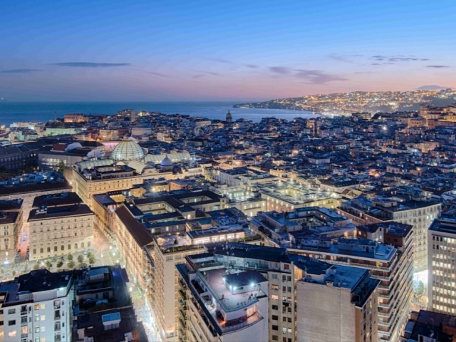NH Napoli Panorama, la casa dei runner offre il più bel colpo d’occhio sulla Napoli City Half Marathon