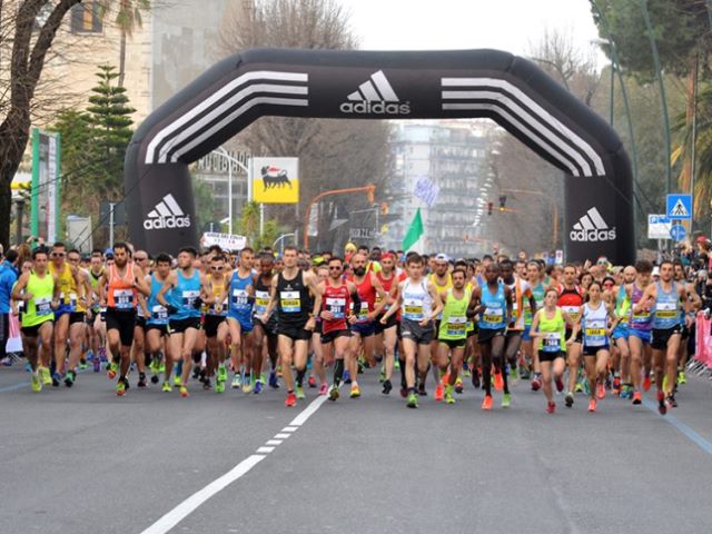 Napoli City Half Marathon diventa digitale