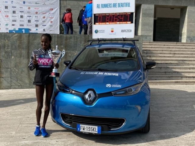 Napoli City Half Marathon, veloce e bellissima