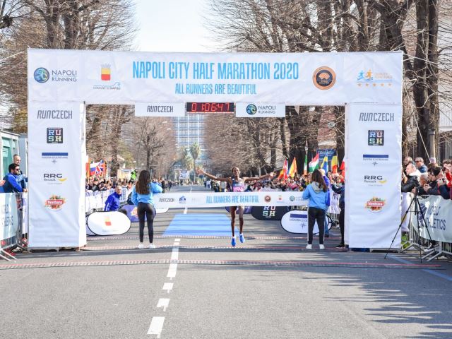Napoli City Half Marathon, nessun caso di Coronavirus