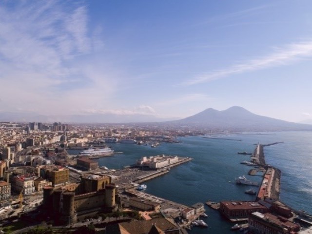 Family Run&Friends, alla Napoli City Half Marathon lo sport sposa il sociale