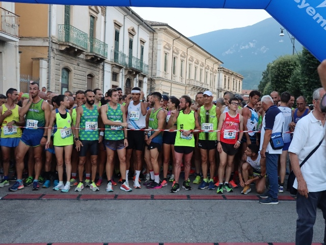 Ancora un grande spettacolo a Tocco da Casauria per la tredicesima edizione della Notturna Toccolana