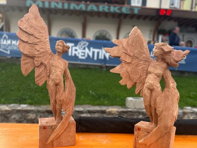Ai vincitori della Rosetta Verticale Trail Run andranno dei trofei in legno creati a ColvArt