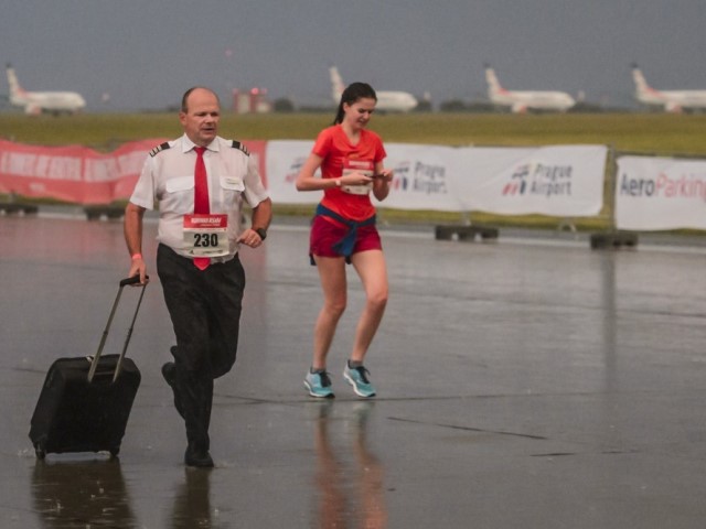 RunCzech decolla e Praga corre. Festival di corsa in aeroporto
