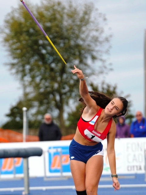 Sofia Polentes campionessa italiana di giavellotto