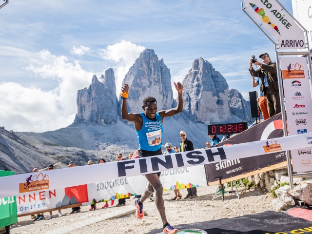 Südtirol Drei Zinnen Alpine Run:  Innerhofer sfida Mamu