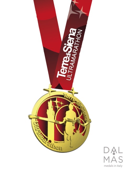 La medaglia della 10^ Terre di Siena Ultramarathon celebra la prima edizione