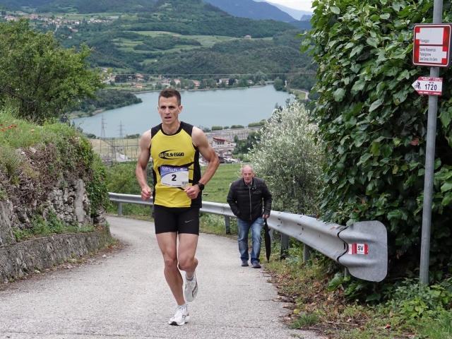 Perco e Giovanetti partenza sprint alla Tourlaghi