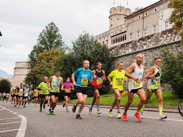 «I magnifici sette», alla Trento Half Marathon il primato è di fedeltà