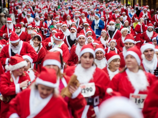 Oltre mille Babbi Natale  per la Treviso X-mas run