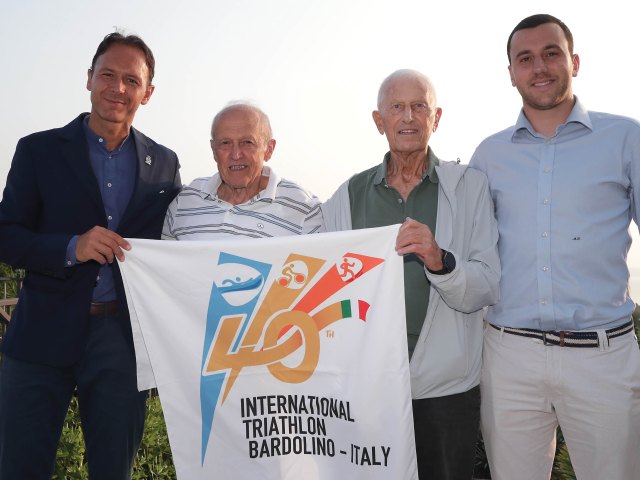 Presentato al residence Montefelice il Triathlon Internazionale di Bardolino