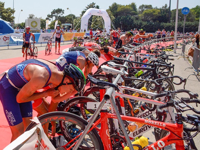Si chiude il 2021 pensando al 2022: domani, 1 gennaio, aprono le iscrizioni per i triathlon di Caorle e di Alpago