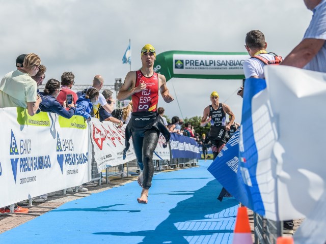 Oggi in gara 214 atleti per l’accesso ai 30 posti per le due finali di domani della Europe Triathlon Junior Cup