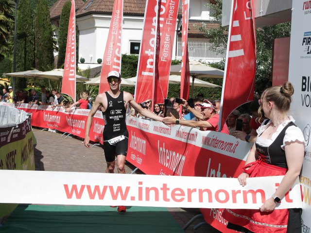 Il format Olimpico del Triathlon del Lago di Caldaro è una festa di sport a 360°