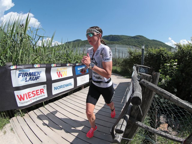 Sole e grande entusiasmo al 37° Triathlon del Lago di Caldaro