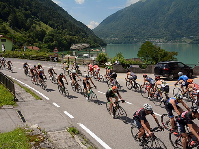 Il triathlon torna in Alpago, sul lago di Santa Croce con la Silca Cup