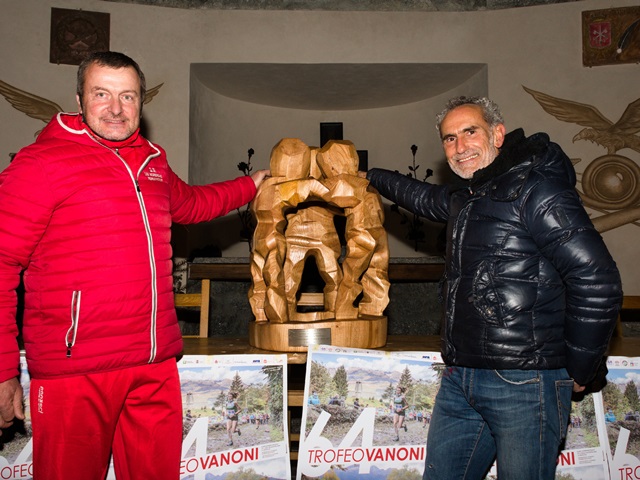 #RoadToVanoni: svelato il nuovo trofeo nella splendida cornice del Tempietto di Morbegno 