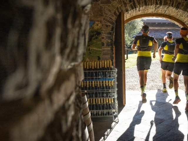 Valle dei Segni Wine Trail 2024, in mezzo alle botti