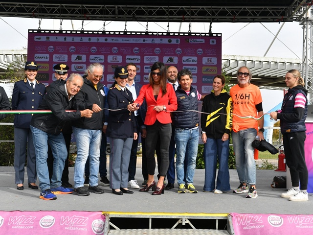 Inaugurato Exposport: la casa dei 16.000 runner della 37^ Wizz Air Venicemarathon