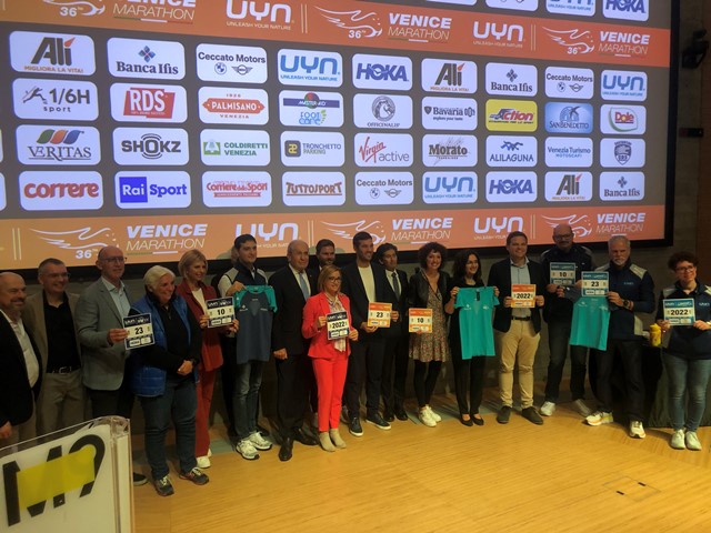 La 36^ UYN Venicemarathon si fa in tre, con 15.000 atleti al via e Giusy Versace come super testimonial