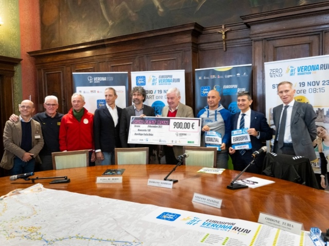 Quasi sold-out la 22^ Eurospin Verona Run Marathon 42k/21k/10k: si passa in Caserma G. Duca, turismo, sostenibilità e solidarietà per AIRC