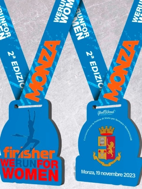 La medaglia della 2^ We Run For Women, un simbolo di rispetto per le donne e per la sostenibilità