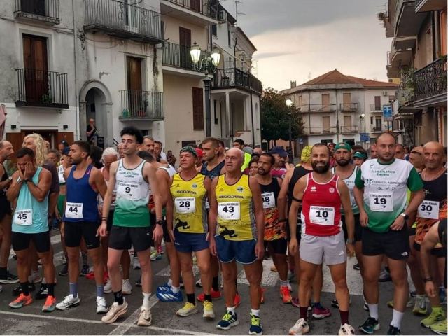 Nemoli, oltre cento atleti sfidano la pioggia: Lopardo e Mitidieri conquistano la Marcialonga