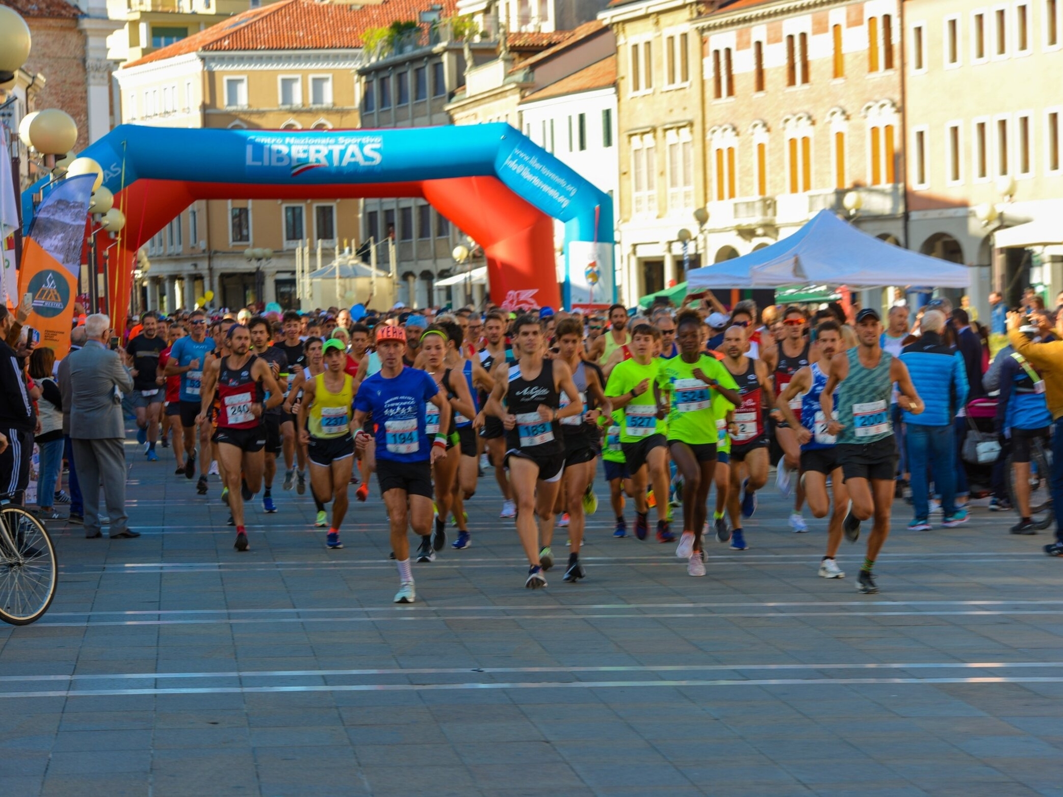 Domenica la Maratonina di Mestre, per fare del bene