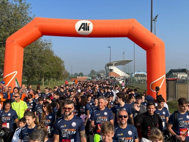 Quasi 5.000 persone hanno dato vita questa mattina all'Alì Family Run di Dolo - Riviera del Brenta!
