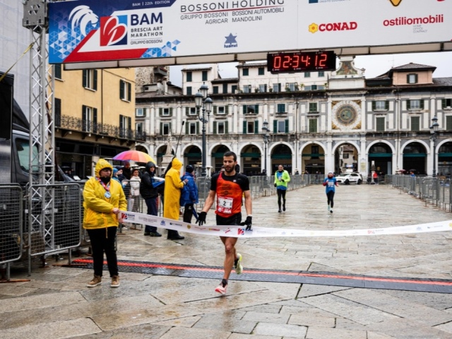 22^ Gruppo Bossoni Brescia Art Marathon, tutti vincitori tra pioggia e vento