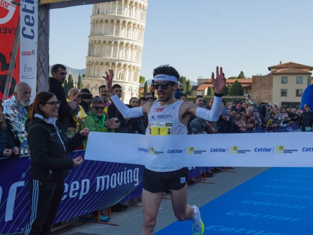 Stranieri e tante donne, tre settimane alla XXIV Maratona di Pisa del 17 dicembre