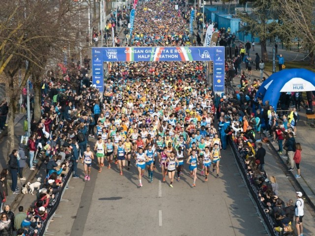 Giulietta&Romeo Half Marathon, ‘Verona! Ricomincia a correre’, la vitalità sulla T-shirt Joma