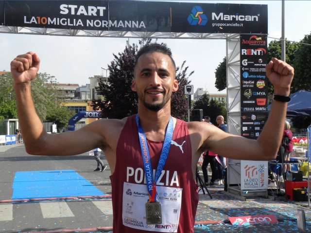 “La 10 Miglia Normanna”: vittoria per Yassine Rachik, l’atleta delle Fiamme Oro ferma il cronometro in 48’03”