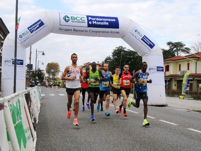 Maratonina di San Biagio: doppietta etiope, Esposito di bronzo