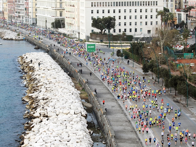 Napoli City Half Marathon parla 70 lingue, emozioni per 6mila runner