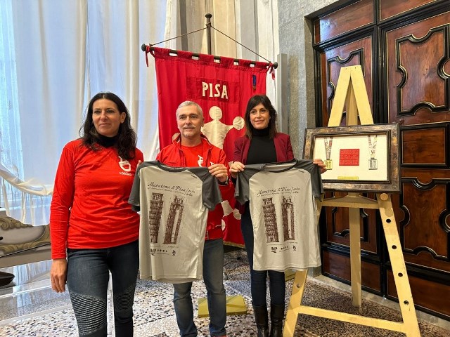 Presentata la XXIV Maratona di Pisa, 2700 al via sotto la Torre che ha 850 anni