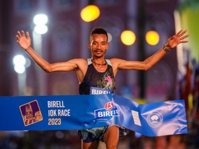 L'etiope Worku è il re del Grand Prix Birell di Praga, Sofiia Yaremchuk fa segnare il record europeo del percorso