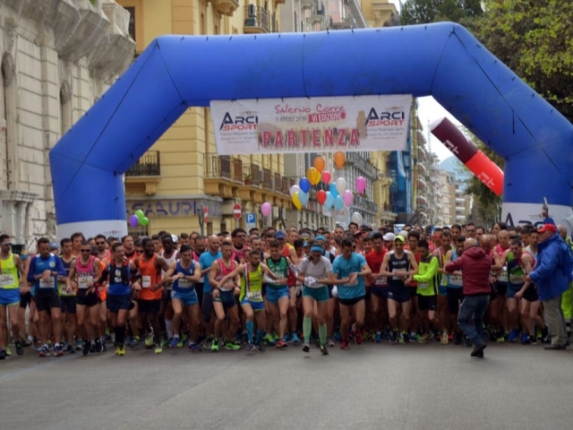 "Half Marathon Salerno Corre”: vince la distanza “Solidarietà”