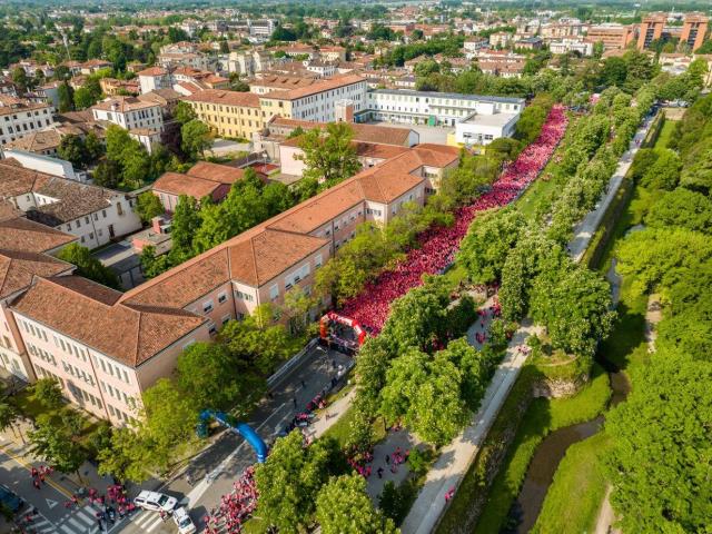 Treviso sempre più rosa: la grande domenica di 10.218 donne in corsa per dire: “Io ci sono” 